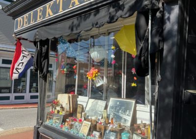 Façade of the Old-Fashioned Delekta's Store - a destination included in the Life by the Bay Tour.